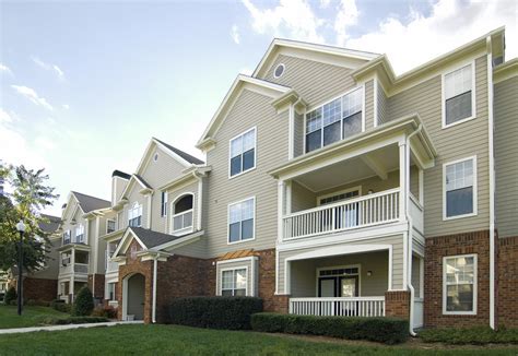 Amenities include ceiling fans, dishwashers, fireplaces and granite counters. . Apartments for rent in raleigh north carolina